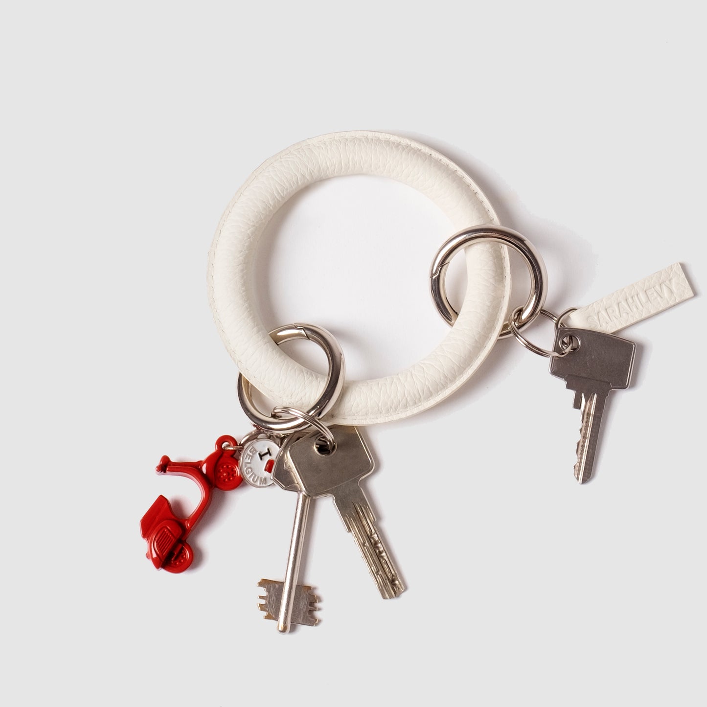 Habit 23 Key Bracelet White